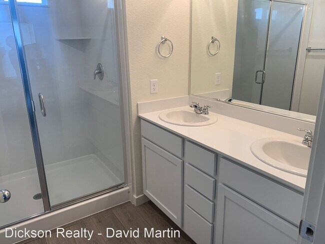 Foto del edificio - 4 br, 2.5 bath House - 8839 Wolf Moon Dr