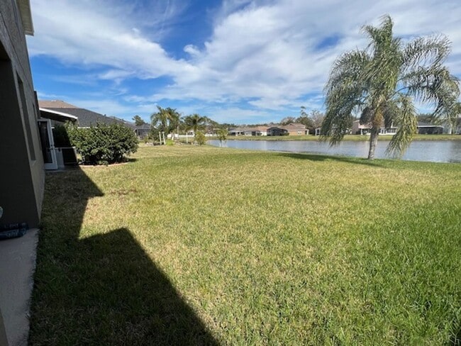 Foto del edificio - Country Chase