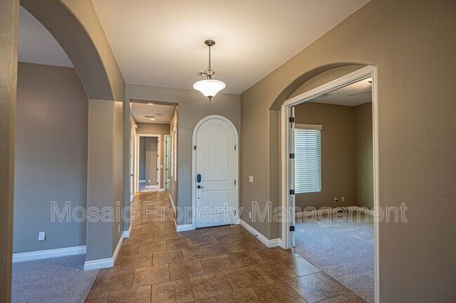 Foto del edificio - 2948 E Maplewood St