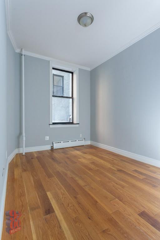 Foto del edificio - 213 E 26th St