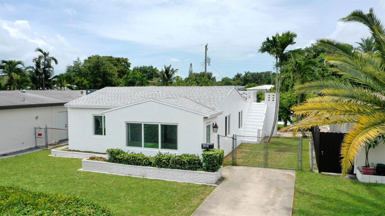 Photo - 2510 Liberty Street, Hollywood, FL 33020 - 3 BR 2 BA Single-Family Home