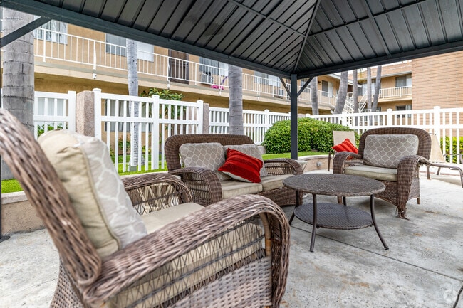 Building Photo - Atrium Gardens Apartments