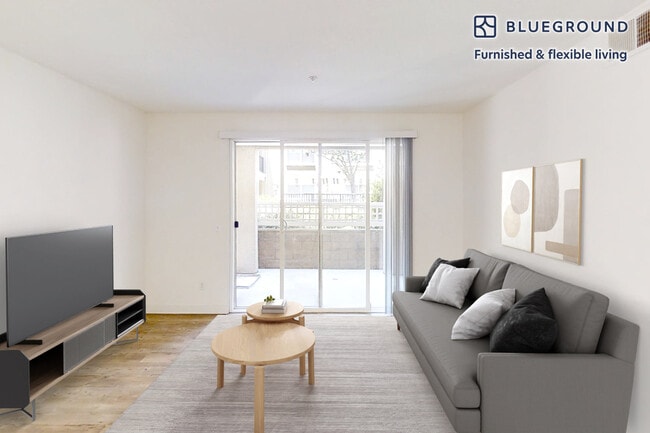 Building Photo - 1257 Lakeside Dr