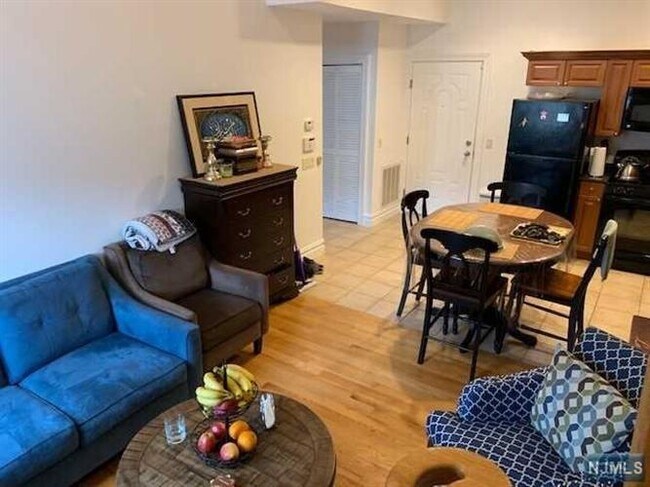 Foto del edificio - 1 John St