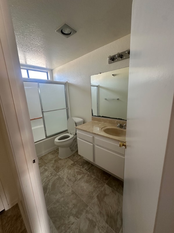 Building Photo - 13606 Cerise Ave