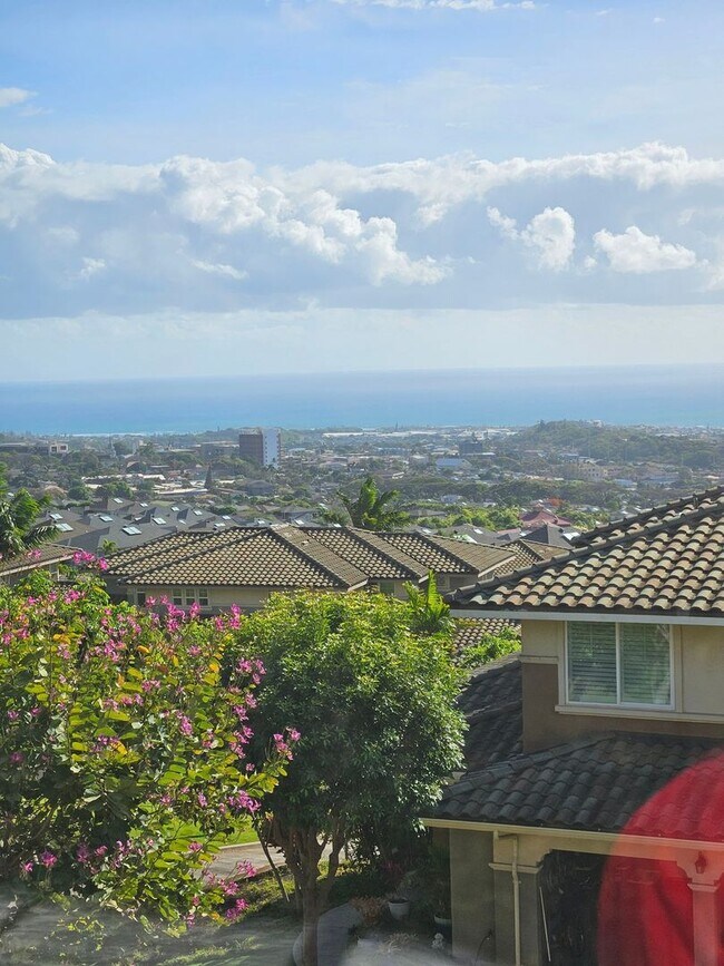 Foto del edificio - Charming 2BR Townhome in Wailuku Heights