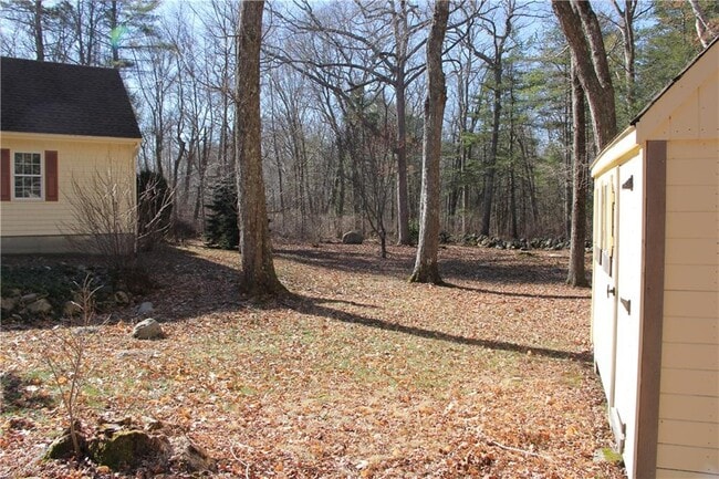 Building Photo - 325 S Rd