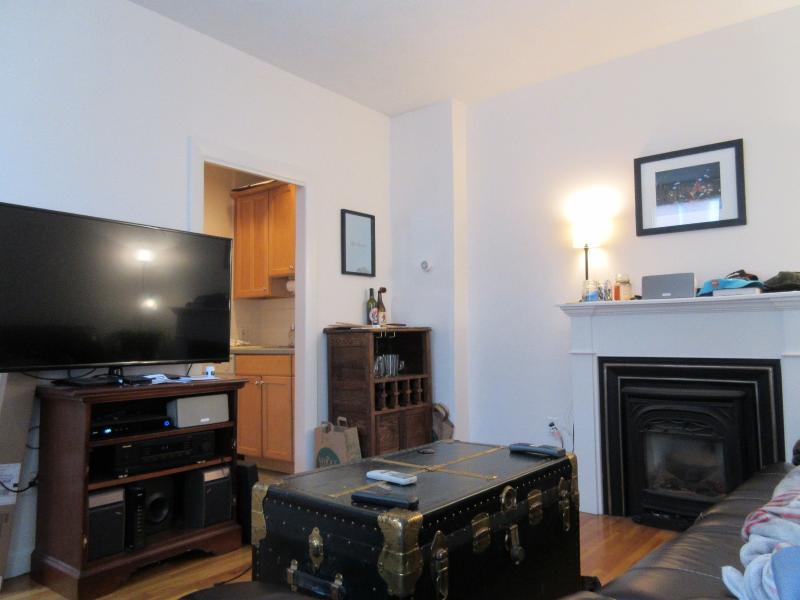 249 Bunker Hill St Unit R, Charlestown, MA 02129 Condo for Rent in