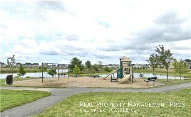 Building Photo - Qualify For a Zero Deposit/Convenient to VRE