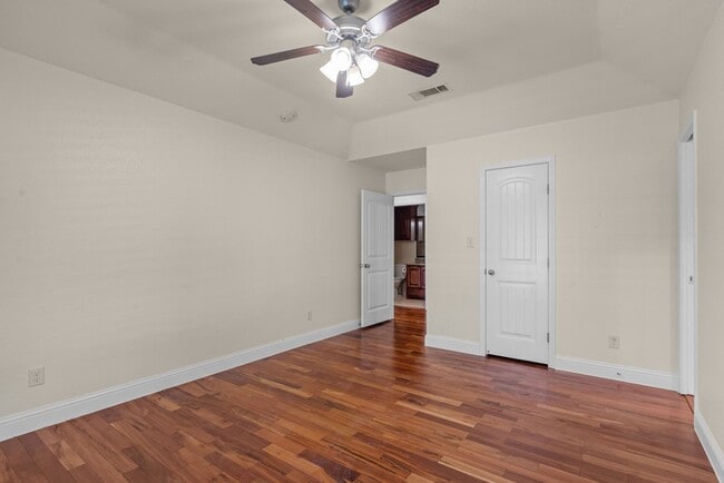 Foto del edificio - 2801 Savoy Pl