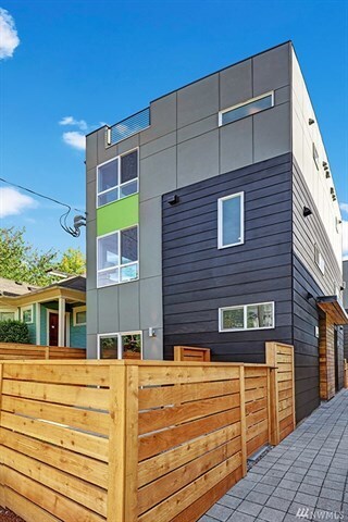 Primary Photo - 152 20th Ave E