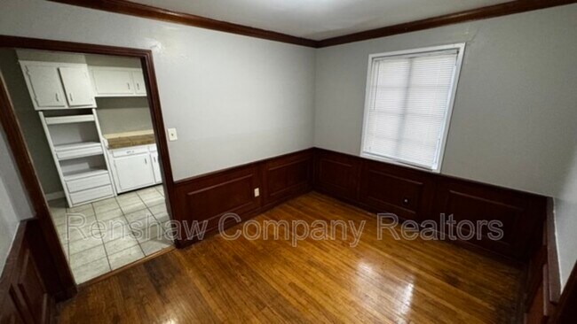 Building Photo - 4243 Vann Ave