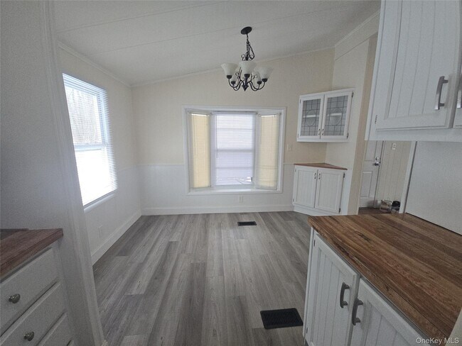 Foto del edificio - 329 County Rte 17