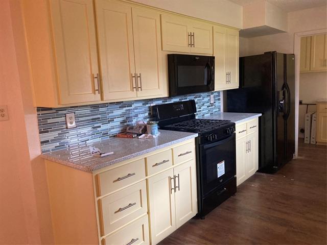 Building Photo - 925 Boone Dr