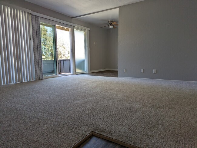 Building Photo - 1085 Ranchero Way