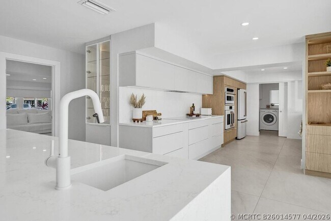 Foto del edificio - 5581 NE 31st Ave