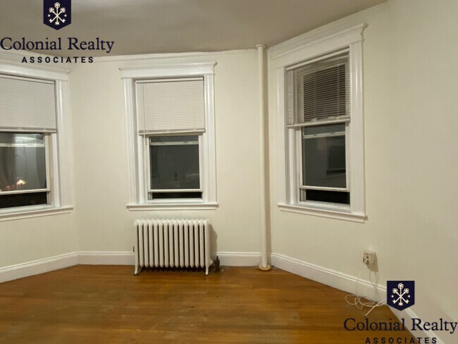 Foto del edificio - 44 Strathmore Rd