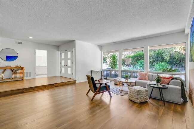 Foto del edificio - 434 Chautauqua Blvd