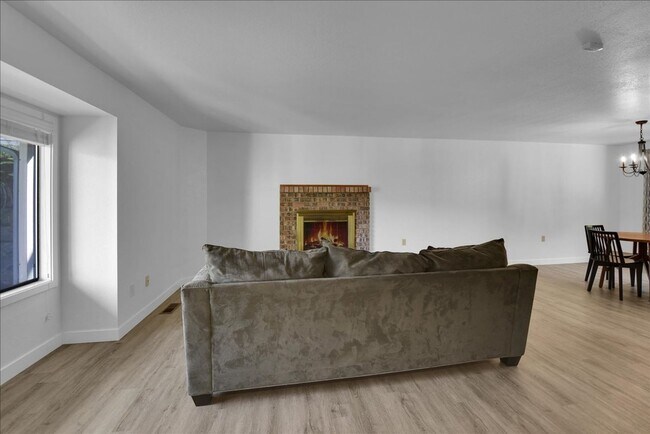 Foto del edificio - 5Bd/2.5Ba Everett Home