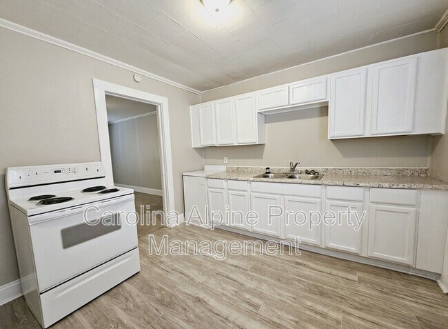 Foto del edificio - 1014 S Ridge Ave