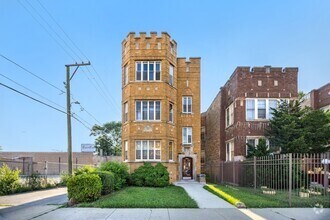 Building Photo - 7846 S Paulina St