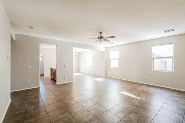 Foto del edificio - 7342 W St Charles Ave