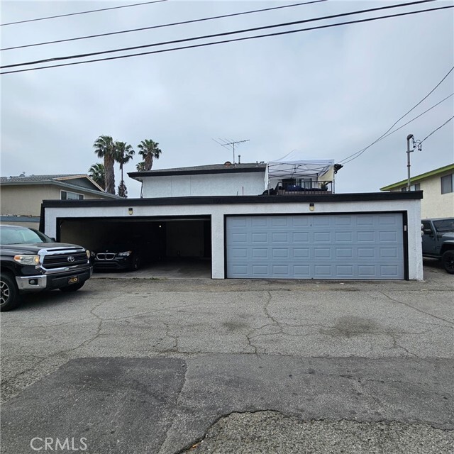 Building Photo - 1051 Springfield St
