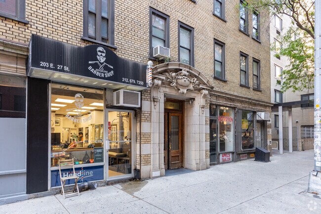Building Photo - 203-205 E 27th St