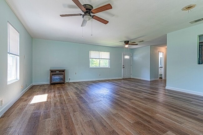 Foto del edificio - 314 Normagene St