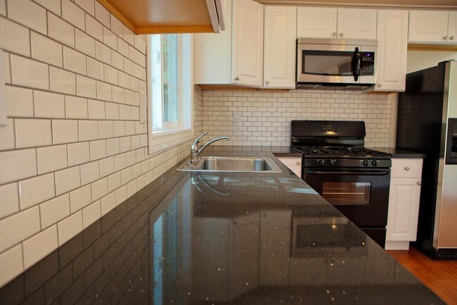 Foto del edificio - 128 S Brighton St