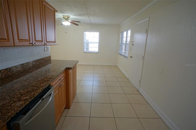 Foto del edificio - 5221 Bayshore Blvd