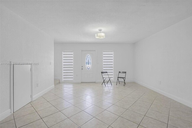 Building Photo - 899 W 79th St