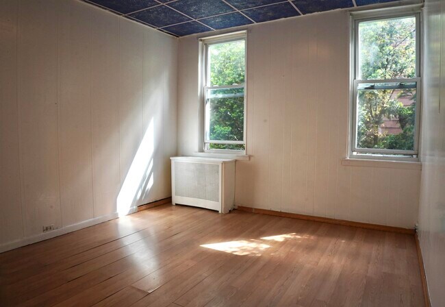 Foto del edificio - 6109 Meadowview Ave