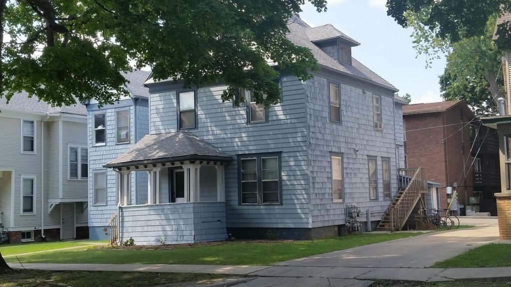 Primary Photo - 610 W Elm St