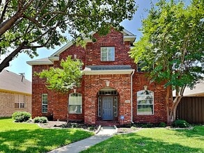 Building Photo - 2704 Buck Hill Dr