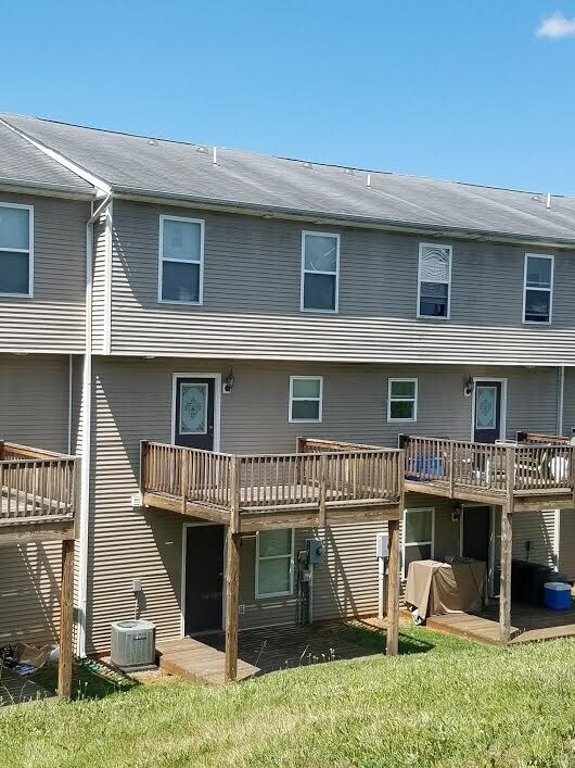 Building Photo - 1274 Victorian Village Dr