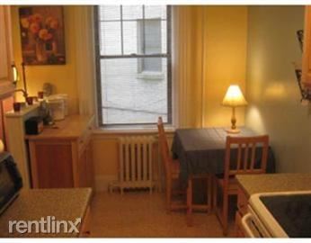 Foto del edificio - 374 Chestnut Hill Ave