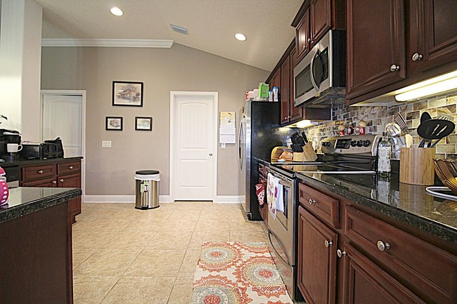 Building Photo - 2698 Hartman Ct