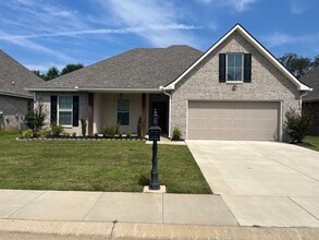 Building Photo - 311 Florio Ct