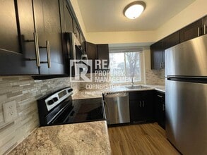 Building Photo - 5711 E G Ave