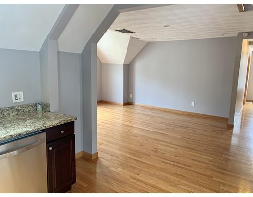Building Photo - 181 Stetson Ave