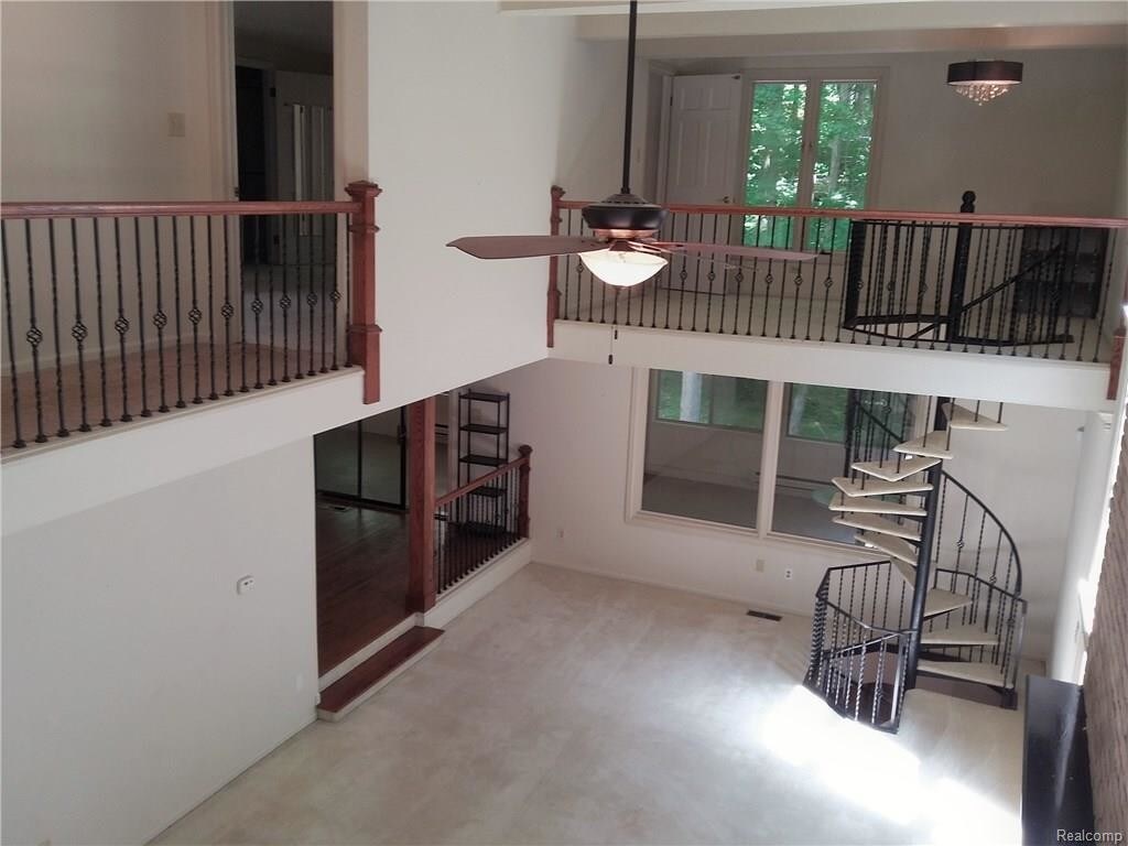 Foto principal - 46556 W Main St