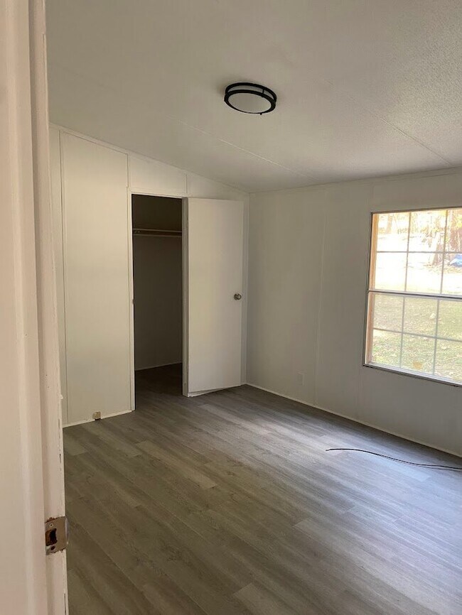 Building Photo - 2477 Earley Farm Rd