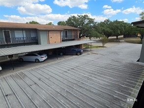 Building Photo - 8818 Ilona Ln