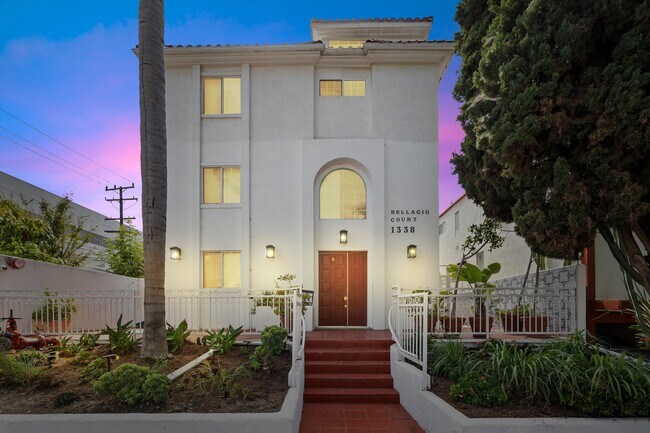Foto del edificio - 1338 Yale St