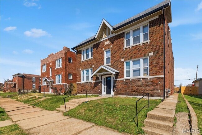 Foto del edificio - 4643 Evans Ave