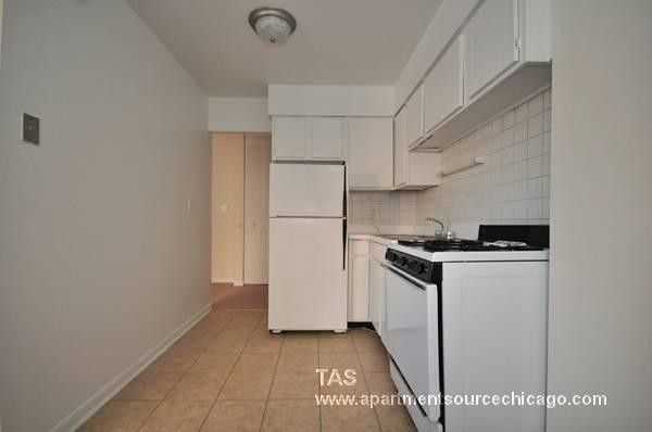 Photo - 544 W Melrose St Apartment