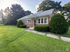 Building Photo - 1 Munda Dr