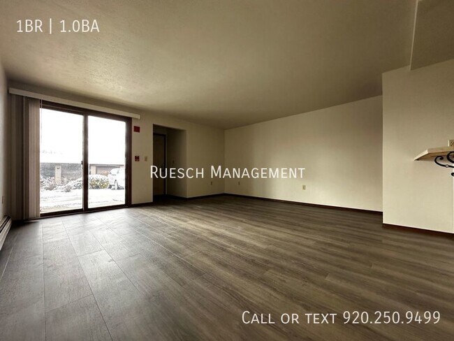 Foto del edificio - Spacious 1 Bedroom 1 Bath Lower Apartment ...