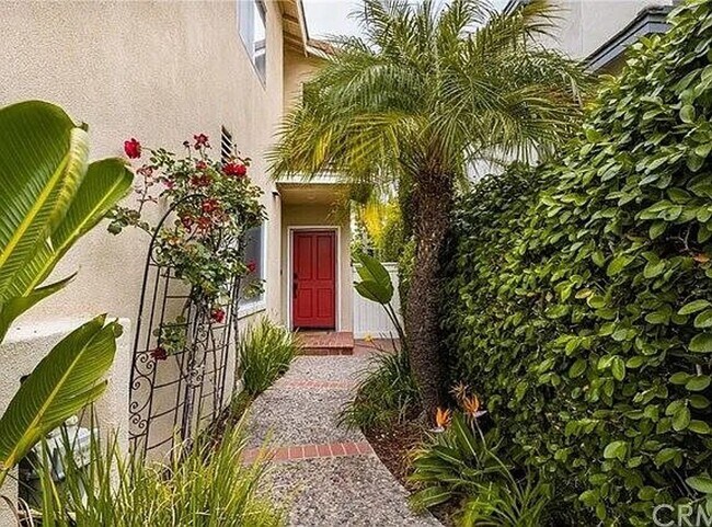 Building Photo - Stunning Anaheim Hills Home – Available April 1, 2026 | $4,200/month